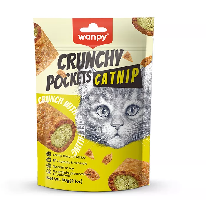 WANPY Crunchy Pockets Catnip and Chicken Cat Treats 60g